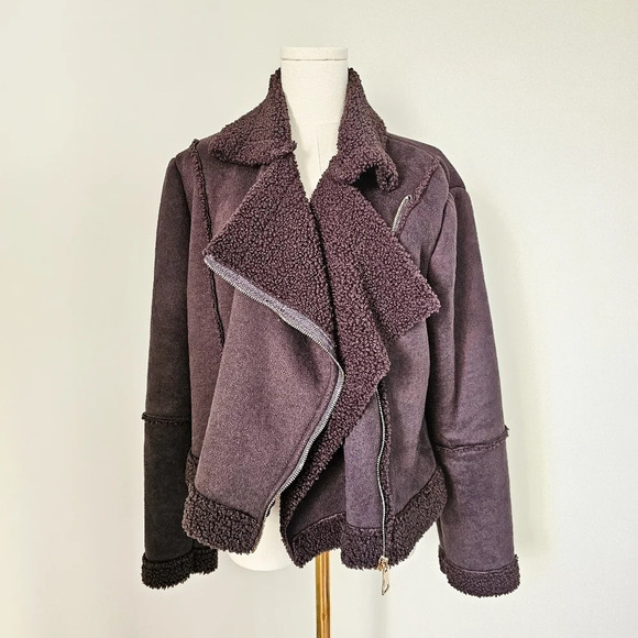 astrid Jackets & Blazers - Astrid Size L faux suede relaxed fit crop jacket zip up brown sherpa